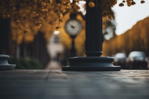 Ali je primerjnejše spanje v temnem ali svetlem prostoru?